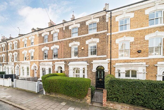 4 Bedroom Terraced House For Sale In Ferndale Road, Clapham, SW4