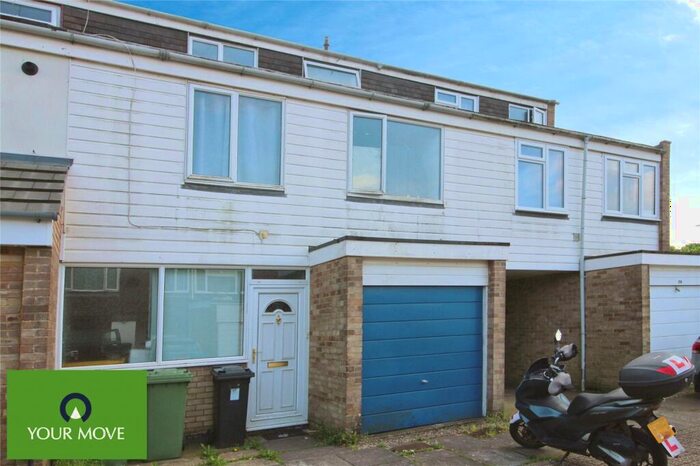 3 Bedroom House To Rent In Normanton Road, Basingstoke, Hampshire, RG21