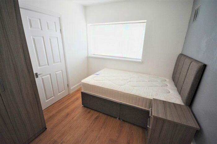 1 Bedroom Flat To Rent In Cradock Street, City Centre, Swansea, SA1