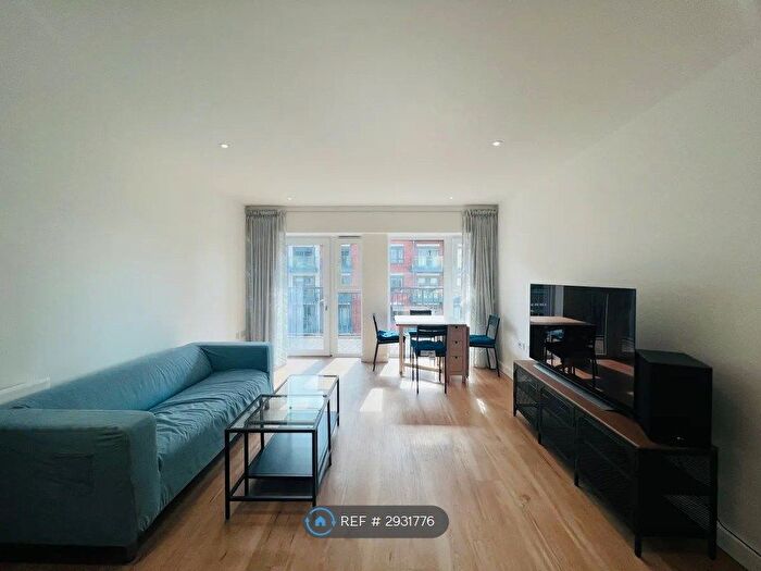 1 Bedroom Flat To Rent In Finlay House, London, NW9