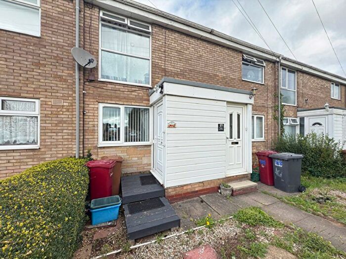 2 Bedroom Flat To Rent In Hilton Avenue, Scunthorpe, DN15