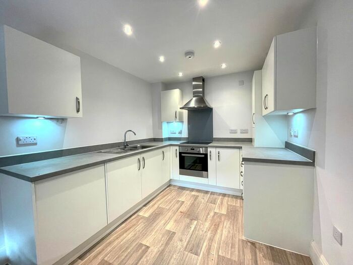 3 Bedroom Semi-Detached House To Rent In Elm Park Way, Tithebarn, Exeter, EX1