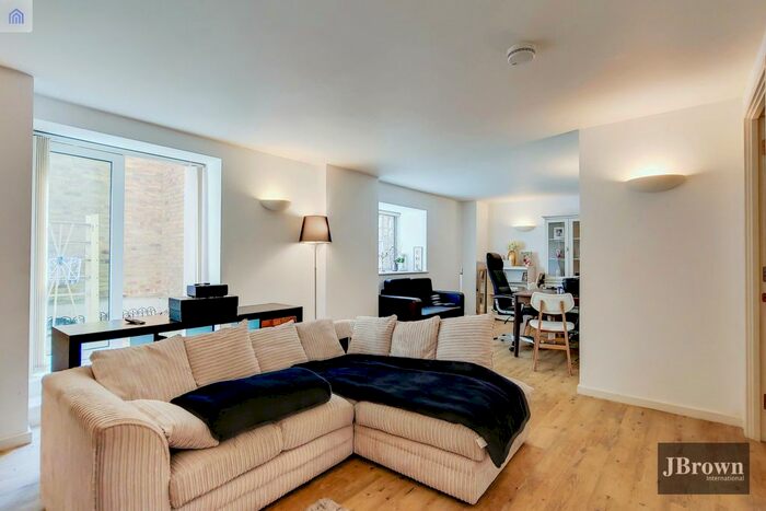 1 Bedroom Flat To Rent In The Grainstore, Western Gateway, London, E16