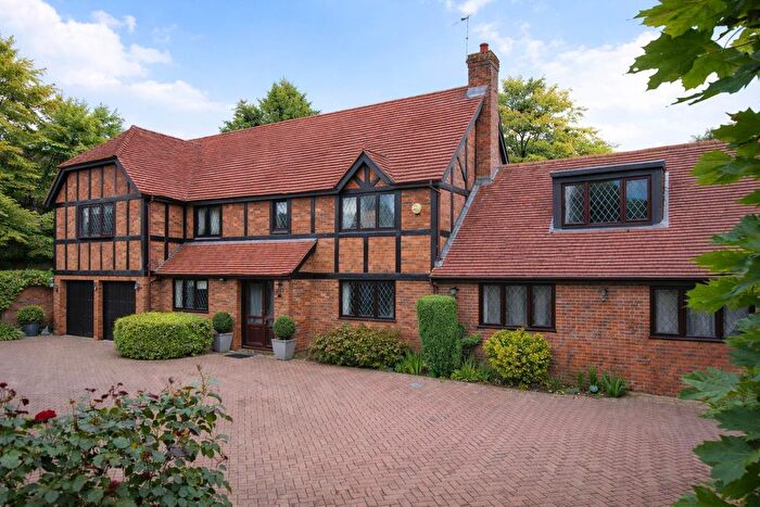 6 Bedroom Detached House For Sale In Bromley Lane, Chislehurst, BR7