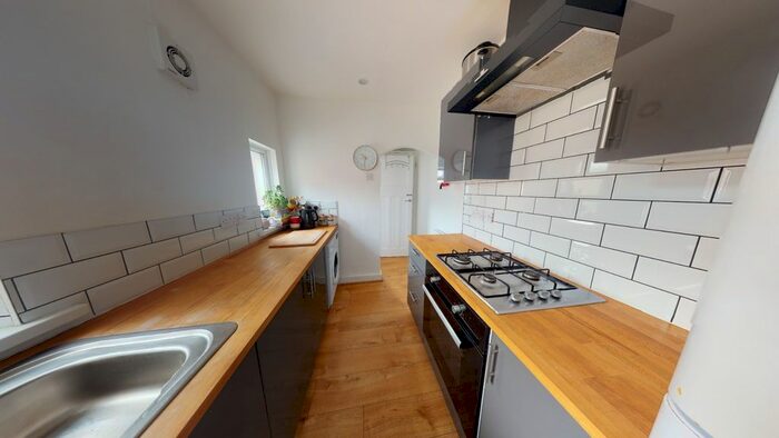 3 Bedroom Flat To Rent In Richmond Road, South Shields, NE34