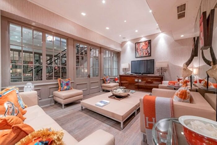 7 Bedroom Property To Rent In Hanover Terrace, Regent`S Park, NW1