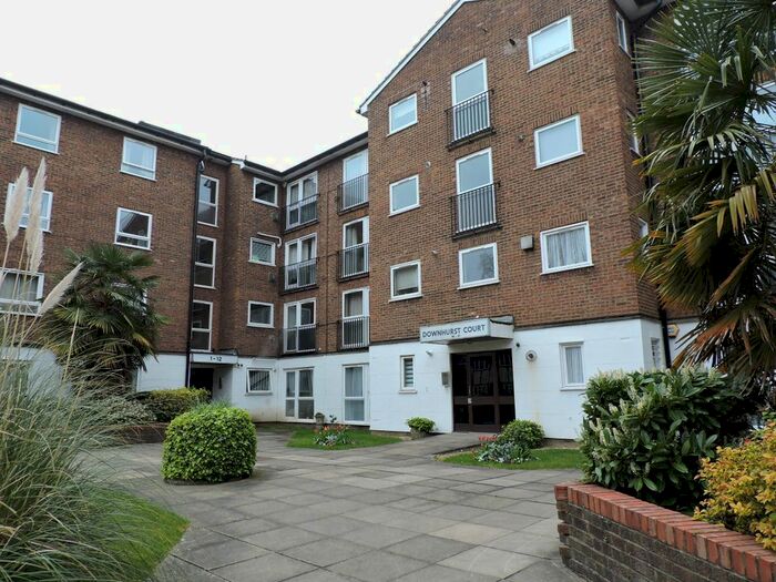 2 Bedroom Flat To Rent In Downhurst Court, Parson Street, Hendon, London, NW4