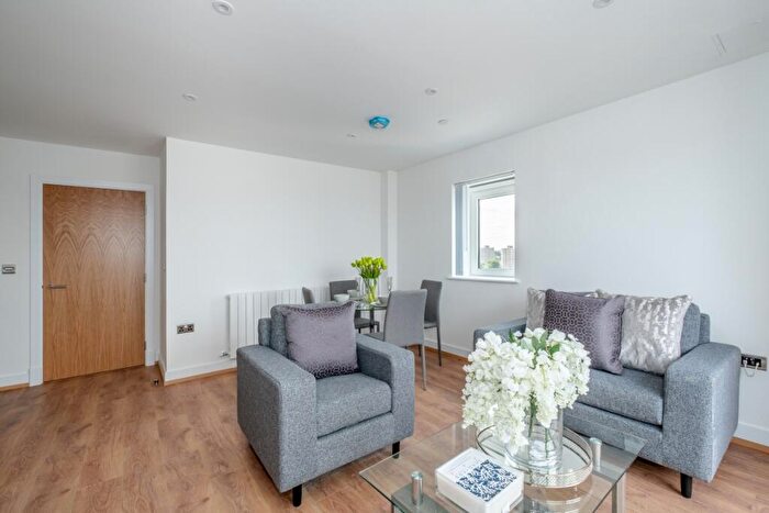 1 Bedroom Flat To Rent In Woolwich Church Street Woolwich, SE18