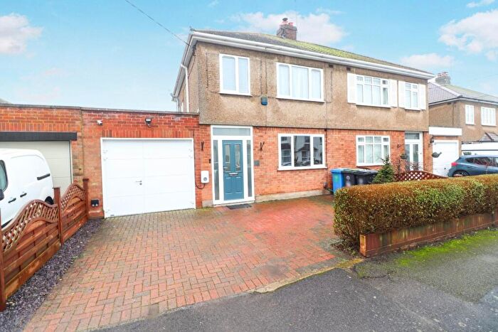 3 Bedroom Semi Detached House For Sale In York Road, Higham Ferrers, NN10