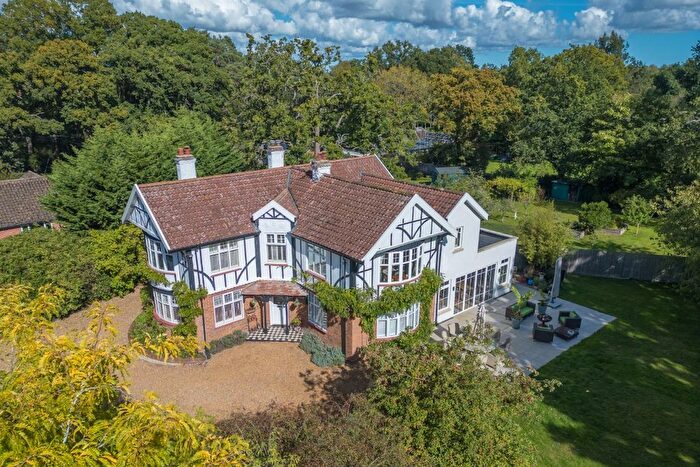 4 Bedroom Detached House For Sale In Hoe, Norfolk, NR20