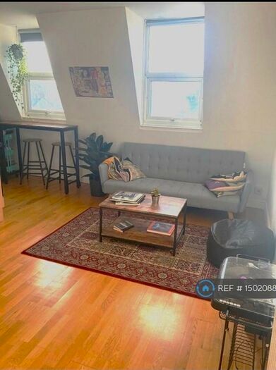 1 Bedroom Flat To Rent In Hackney Road, London, E2