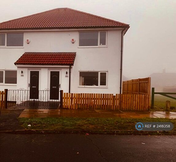 2 Bedroom Semi-Detached House To Rent In Bishopdale Holme, Bradford, BD6