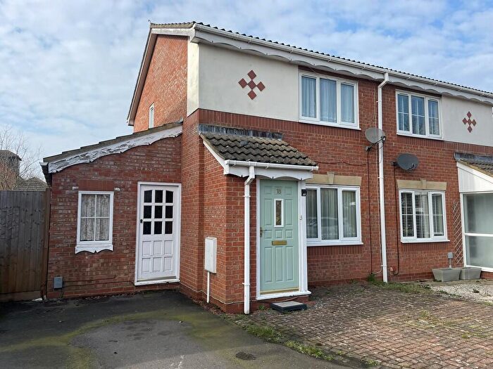 2 Bedroom Semi Detached House For Sale In Lancaster Place, Shefford, SG17