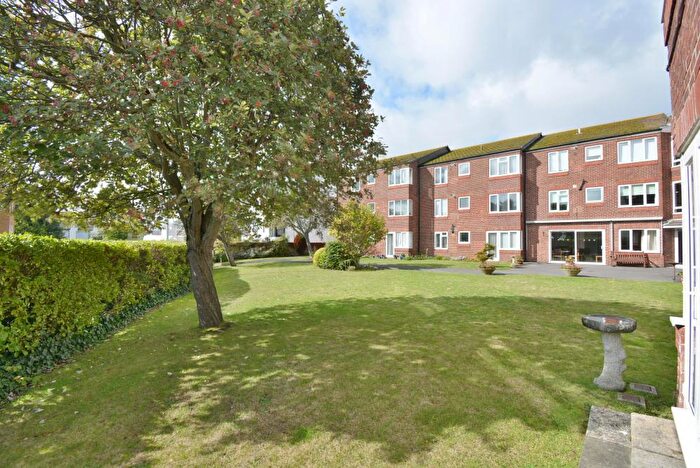 1 Bedroom Retirement Property For Sale In Mount Pleasant Road, Poole, BH15
