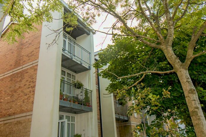 2 Bedroom Flat To Rent In Lostock Lane, Lostock, Bolton, BL6