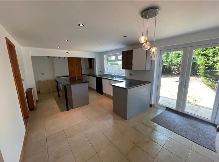 3 Bedroom Semi-Detached House To Rent In Braybrooke Road, Desborough, Northants, NN14