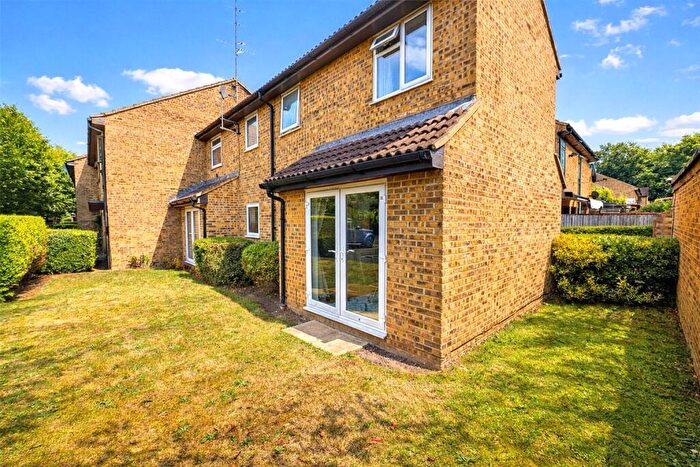 1 Bedroom End Of Terrace House For Sale In Northcote Road, Ash Vale, Aldershot, Surrey, GU12