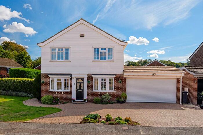 4 Bedroom Detached House For Sale In The Grange, Shepherdswell, CT15