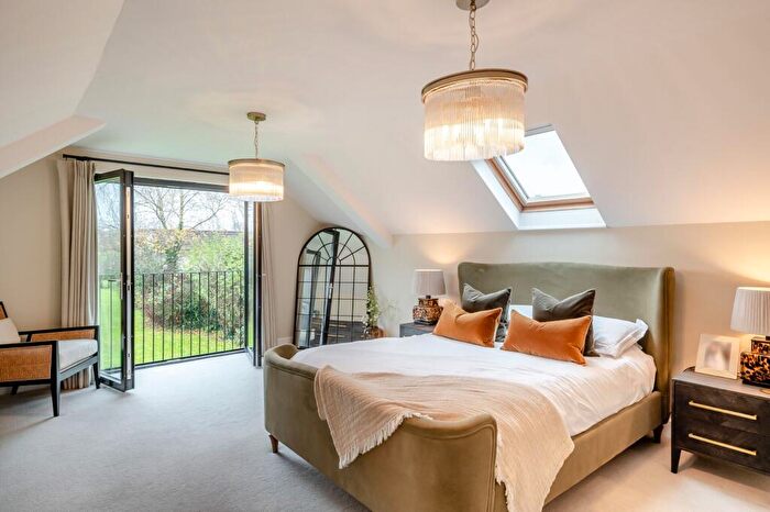 3 Bedroom Detached House For Sale In Honiton Road, Cullompton, EX15