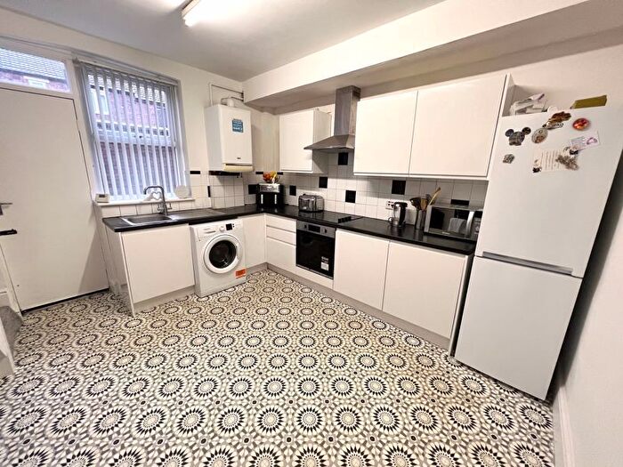 2 Bedroom Terraced House To Rent In Nansen Street, Salford, M6