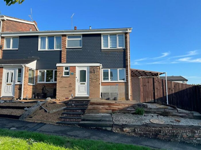 3 Bedroom End Of Terrace House For Sale In Thatchers Walk, Stowmarket, IP14