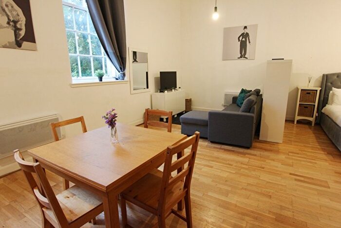 1 Bedroom Flat To Rent In St Leonards Crag, The Pleasance, EH8