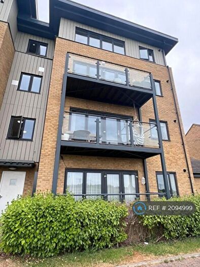 2 Bedroom Flat To Rent In Riverside Wharf, Dartford, DA1