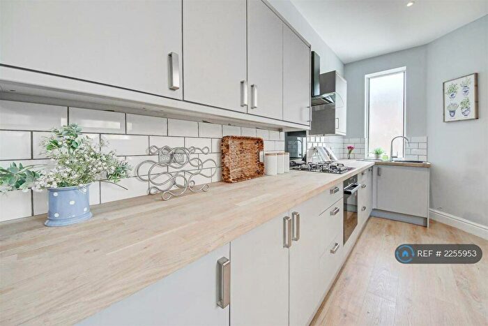 6 Bedroom Semi-Detached House To Rent In Riding Street, Southport, PR8