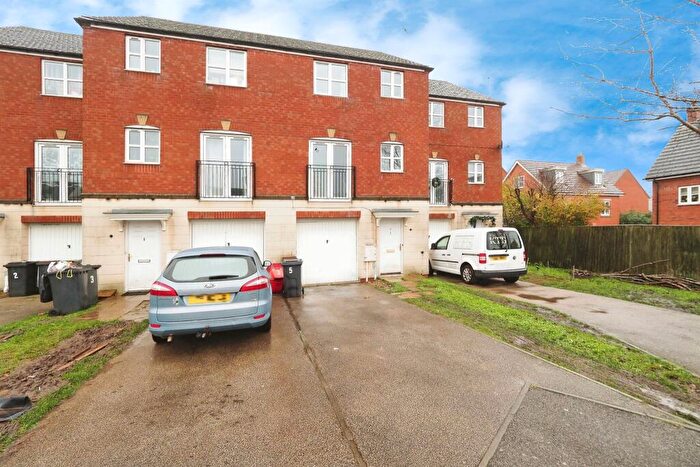 4 Bedroom Terraced House For Sale In All Saints Close, Coalville, LE67