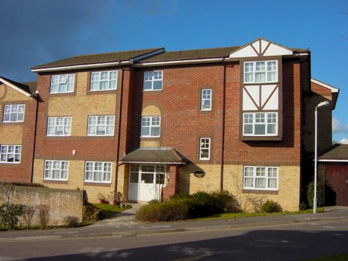 1 Bedroom Flat To Rent In Earles Meade, Luton, LU2