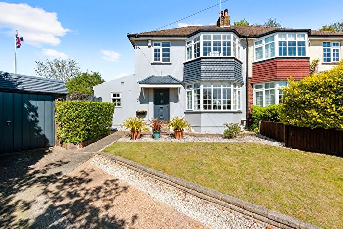 3 Bedroom Semi Detached House For Sale In Hill View Close, Tadworth, KT20