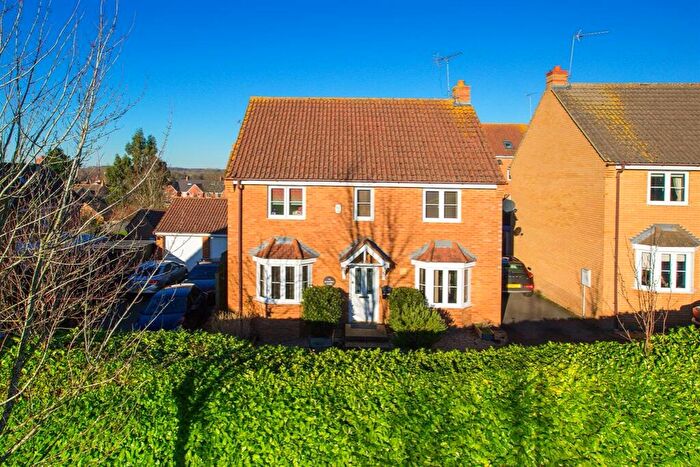 4 Bedroom Detached House For Sale In Foundry Walk, Thrapston, NN14