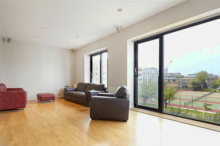 2 Bedroom Flat To Rent In Archie Street, Tower Bridge, London, SE1