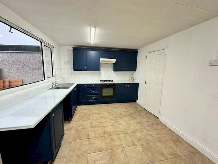 3 Bedroom End Of Terrace House To Rent In Dee Way, Winsford, CW7