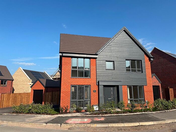 4 Bedroom Detached House To Rent In Ryle Way, Malvern, WR14