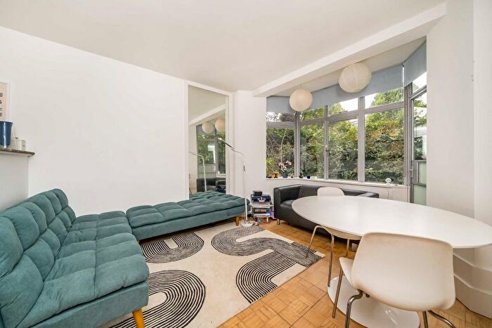 1 Bedroom Flat To Rent In Gray's Inn Road, Bloomsbury, WC1X
