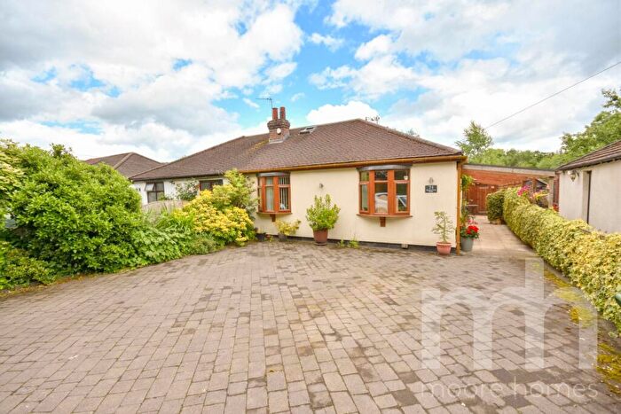 3 Bedroom Semi-Detached House For Sale In Shrigley Road South, Poynton, SK12