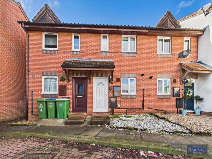 2 Bedroom House To Rent In Hawthron Terrace, Sidcup, Kent, DA15