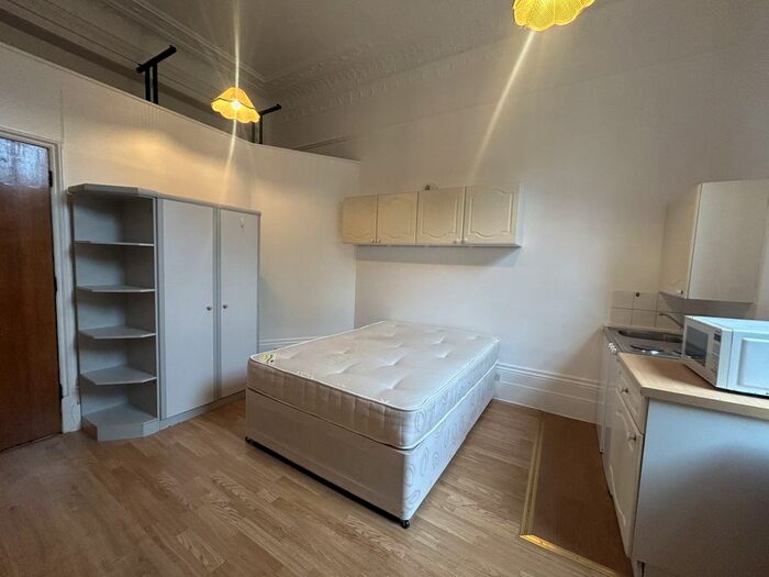 Studio To Rent In Collingham Road, Collingham Road, London, SW5