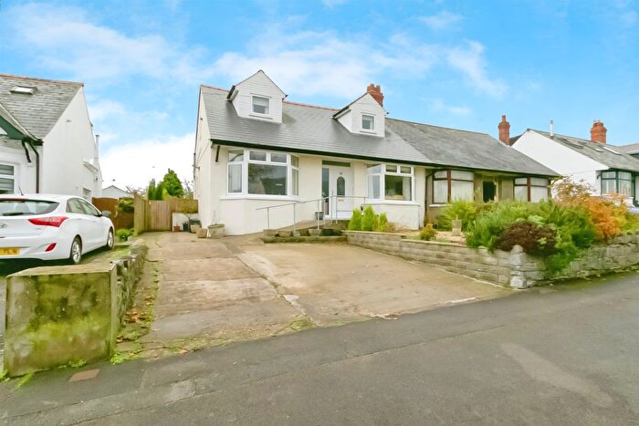 3 Bedroom Semi-Detached Bungalow For Sale In Pontypridd Road, Barry, CF62