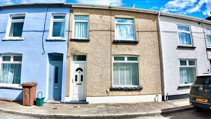 3 Bedroom Terraced House For Sale In Warne Street, Fleur De Lis, NP12