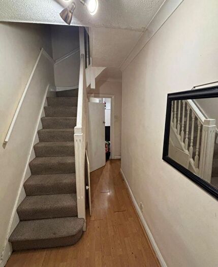 4 Bedroom Terraced House To Rent In Grasmere Avenue, Whitton, TW3