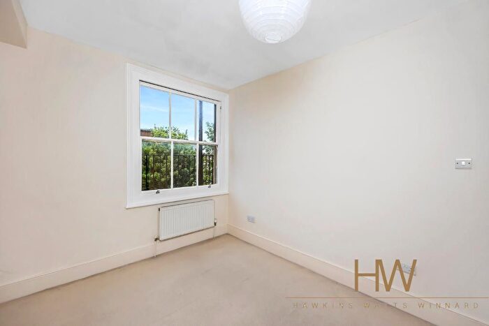 2 Bedroom Flat For Sale In Cromwell Road, Hove, BN3