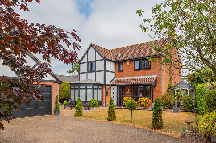4 Bedroom Detached House For Sale In River Walk, Great Yarmouth, NR30