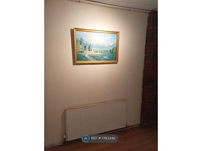 2 Bedroom Flat To Rent In Cannon Hill Road, Birmingham, B12