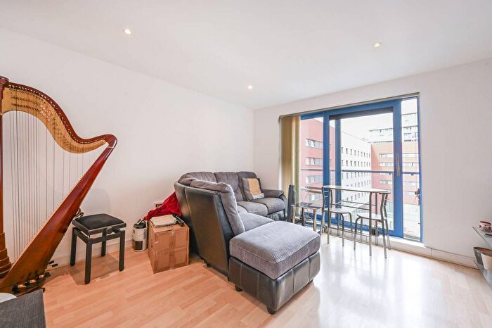 1 Bedroom Flat To Rent In Westgate Apartments, Royal Docks, London, E16