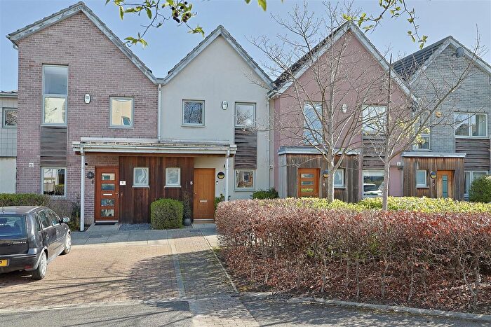 2 Bedroom Terraced House For Sale In October Courtyard, Fall Pass, Gateshead, NE8