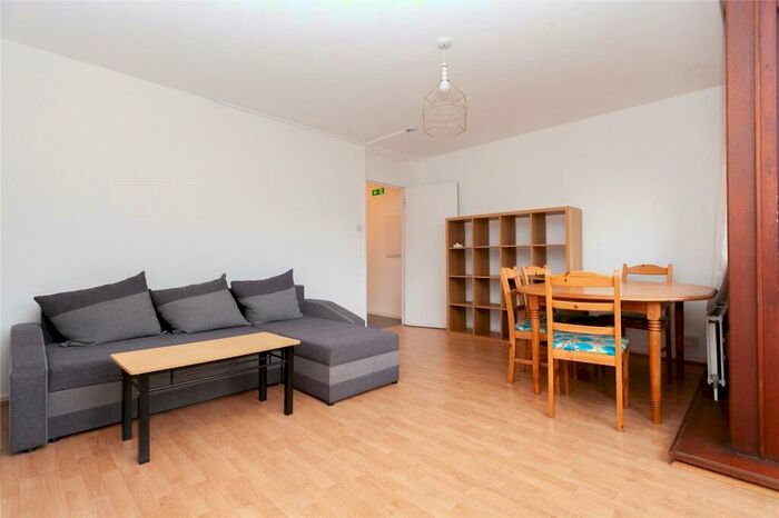 3 Bedroom Flat To Rent In Purcell Street, London, N1