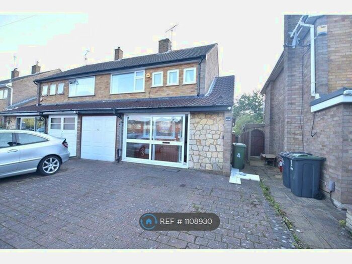 Houses to rent in Ashcroft Road, LU2, Luton