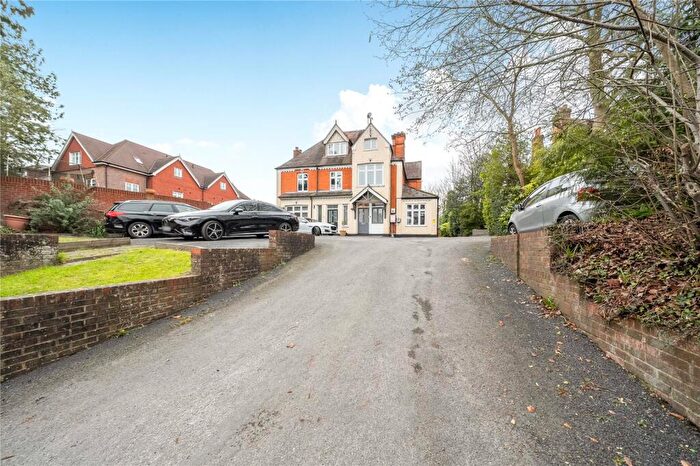 3 Bedroom House For Sale In London Road, Camberley, Surrey, GU19